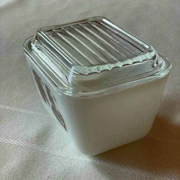 Vintage Pyrex Refrigerator Dish w/ lid, Early American, 501B, 1 1/2 cup - Picture 3 of 12